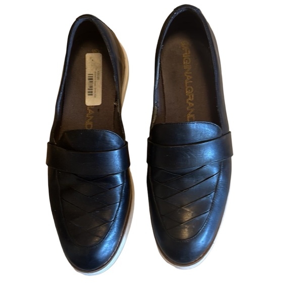 Good Condition-like new women’s original Brand shoes - Picture 3 of 3